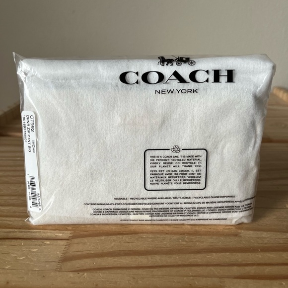 Coach wristlet🎈🎈 - Picture 8 of 8